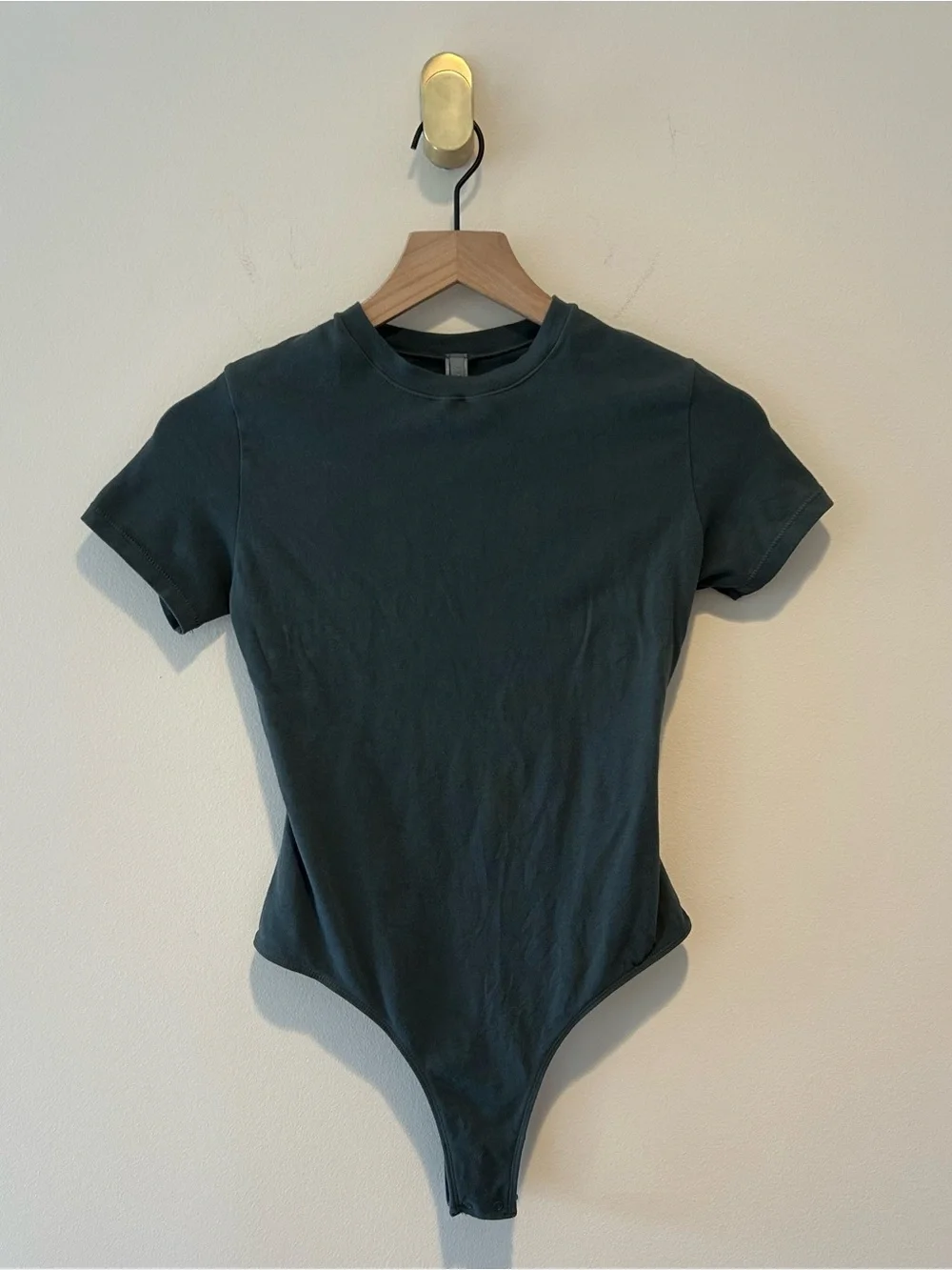 SKIMS Women’s Bodysuit T-Shirt Cotton Stretch Green/Blue Short Sleeve Crewneck